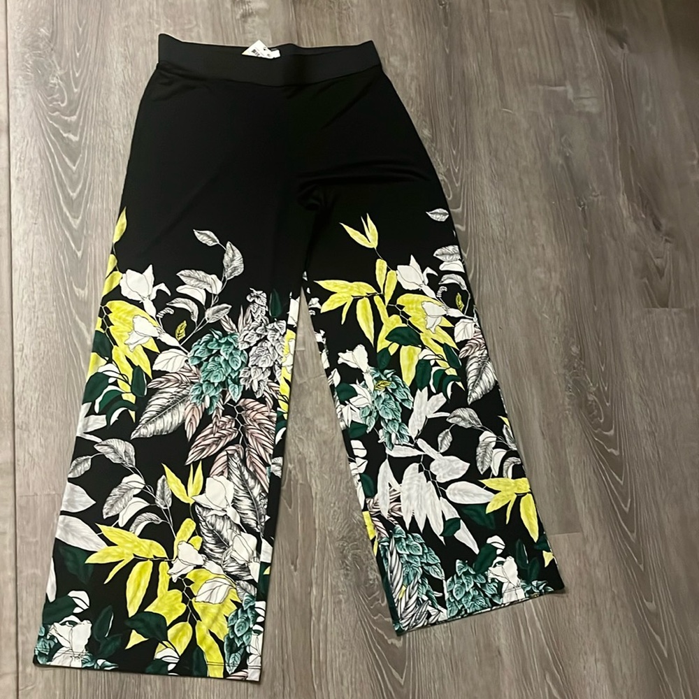 Alfani NWT wide, leg, flowered pants